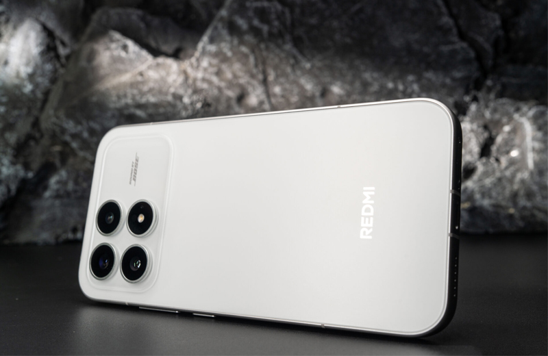 viên pin silicon-carbon 7.100mAh