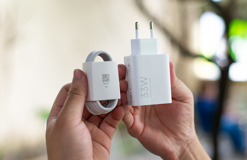 Viên pin 7000mAh, đủ cho 108 giờ phát nhạc