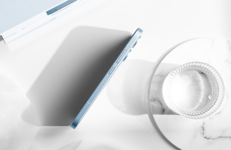 Thiết kế mặt lưng kính, đồ bền cao cấp