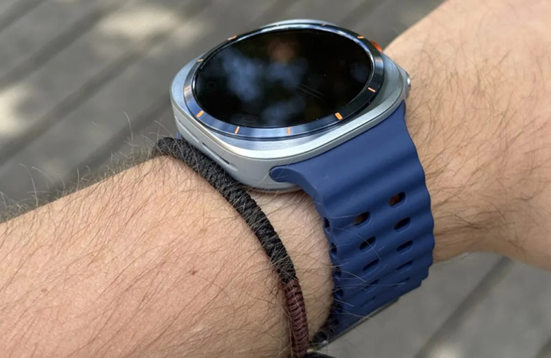 Galaxy Watch Ultra 2025 có tùy chọn sắc màu cao cấp