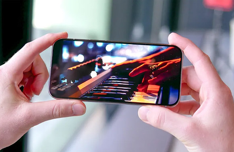 Google Pixel 10 Pro cũ dùng viên pin dung lượng lớn 4.870 mAh