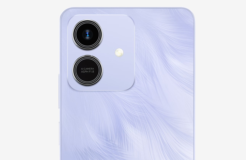 camera chính phía sau có độ phân giải 13MP