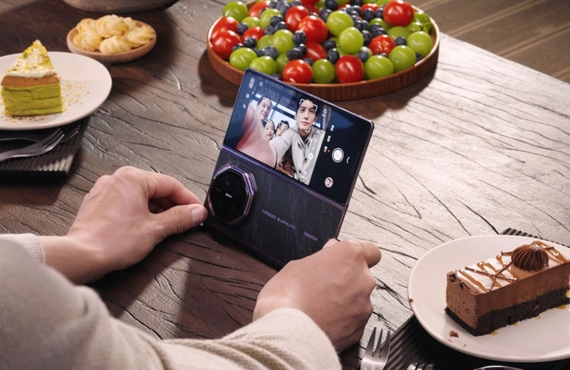 Hệ thống ba camera cao cấp tích hợp Red Maple cải thiện màu sắc