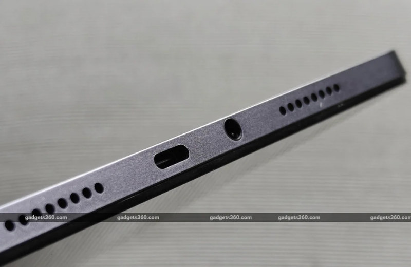 pin 10.000 mAh hỗ trợ sạc nhanh