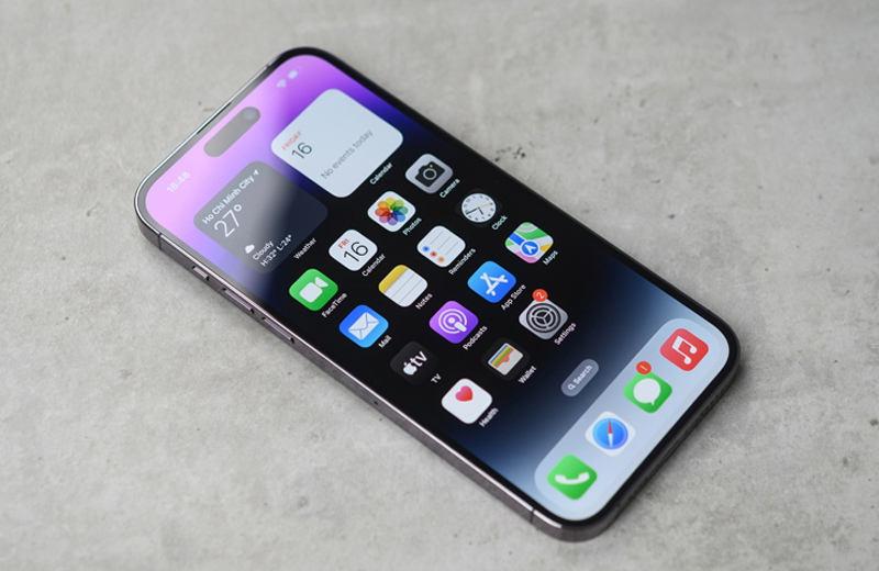 Màn hình Super Retina XDR 6,7 inch 120Hz sắc nét