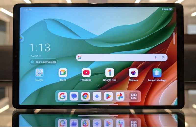 Màn hình PureSight 8.8 inch hỗ trợ tần số quét 165Hz
