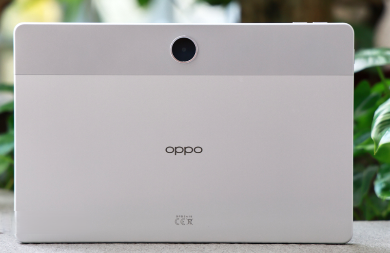 OPPO Pad SE sở hữu thiết kế tinh tế với thân máy kim loại mỏng nhẹ