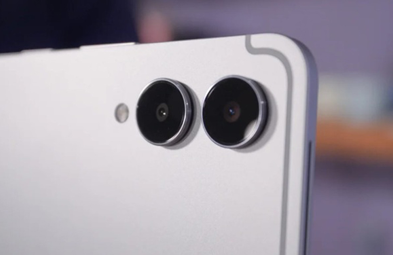 Hệ thống camera kép phía sau chất lượng, hỗ trợ lấy nét tự động