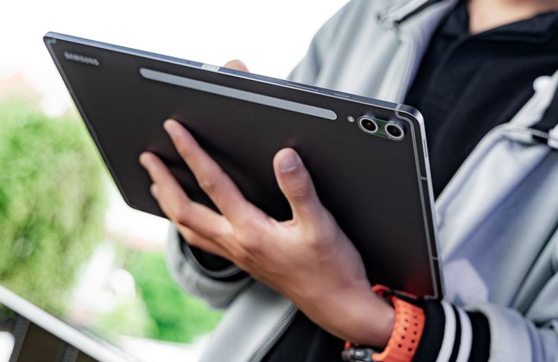 samsung galaxy tab s10 plus camera