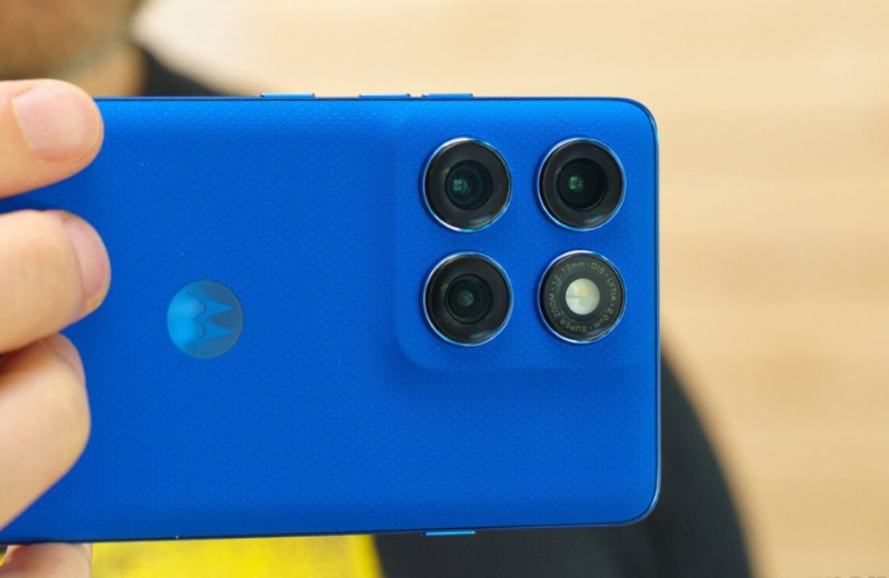 Edge 60 Pro sở hữu cụm 3 camera cao cấp