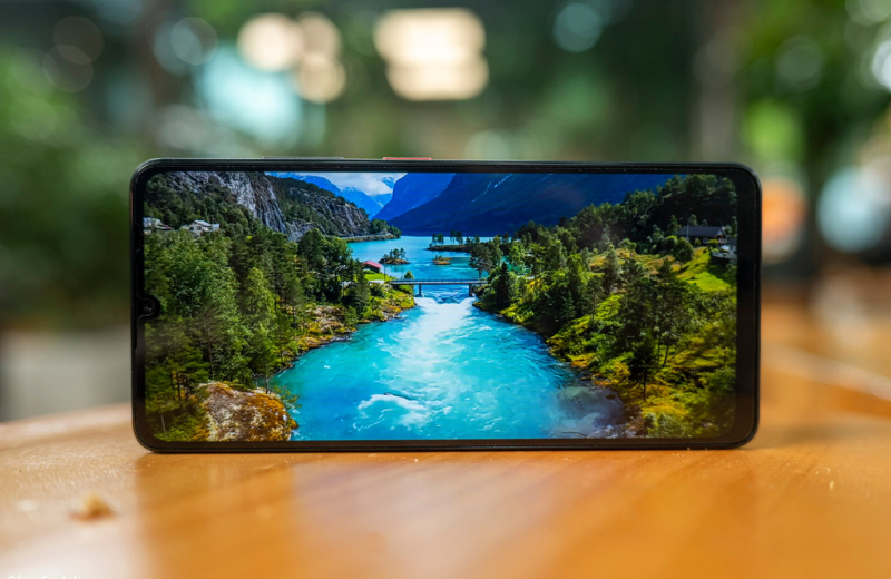 Màn hình của nubia A36 có độ phân giải HD+ 