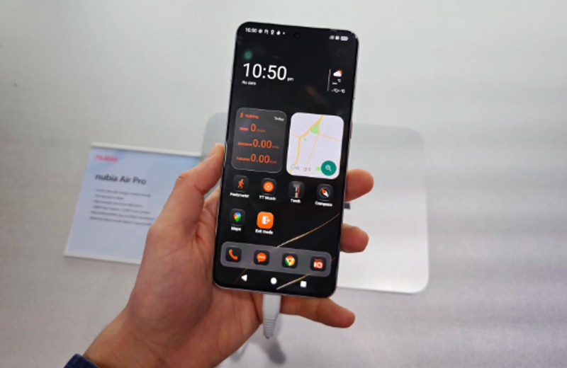 màn hình AMOLED 6,77 inch với tần số quét 144 Hz