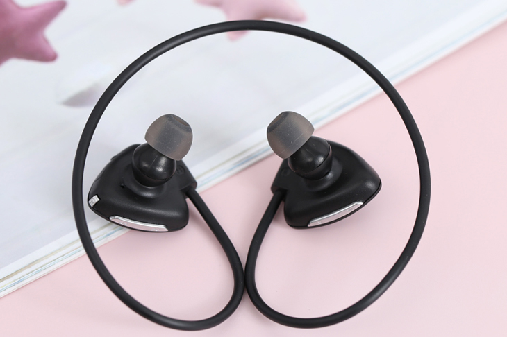 khái niệm tai nghe in ear