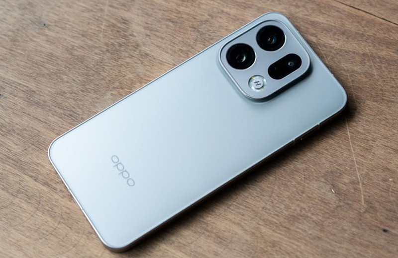 OPPO Find X9 sở hữu ba camera với độ phân giải 50MP