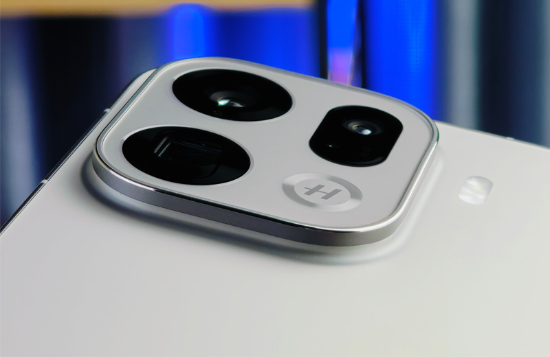 Find X9 Pro nâng cấp camera tele 200MP