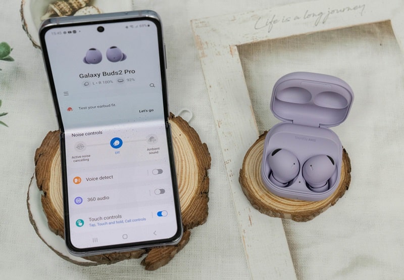 Samsung Galaxy Buds 2 Pro thuộc phân khúc cận cao cấp