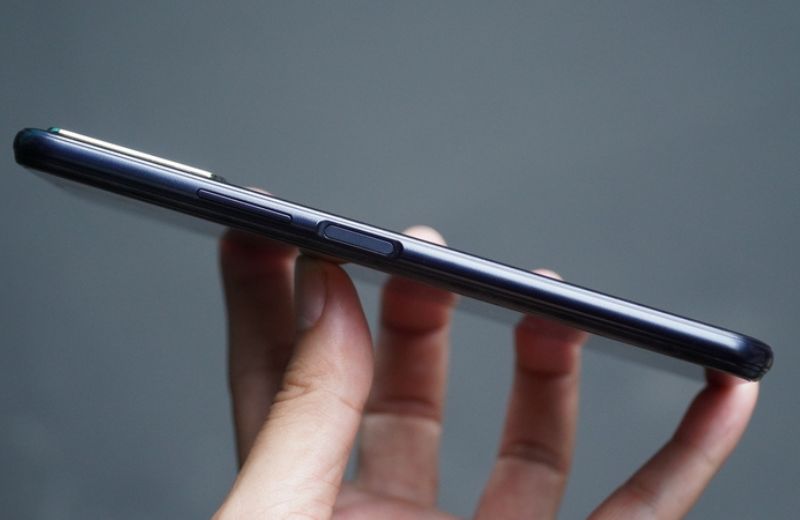đánh giá vivo y12s nút âm lượng