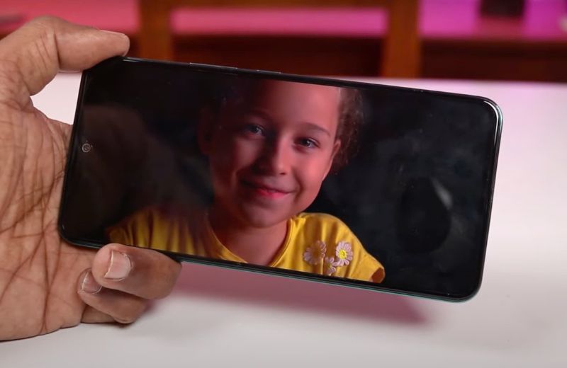 đánh giá màn hình vivo y300 