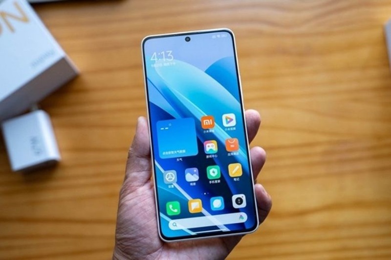 xiaomi redmi 13 5g màn hình lớn