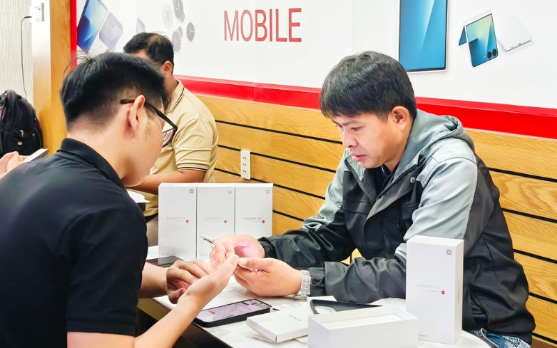 4 tiêu chí đánh giá cửa hàng điện thoại uy tín