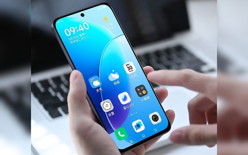 Màn hình IPS LCD hiển thị lớn 6.75 inch