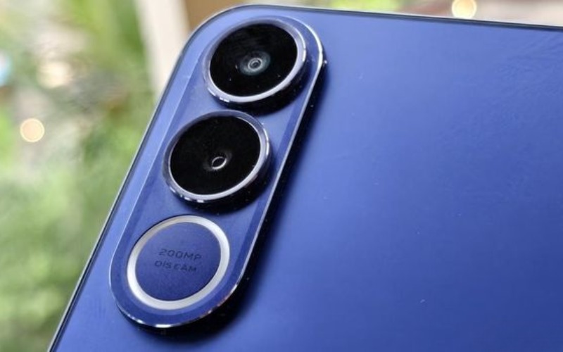 Camera 200 MP chống rung OIS và Selfie 4K