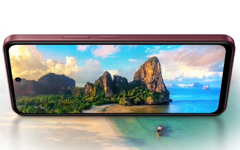 Màn hình LCD 6.68 inch hỗ trợ Wet Touch