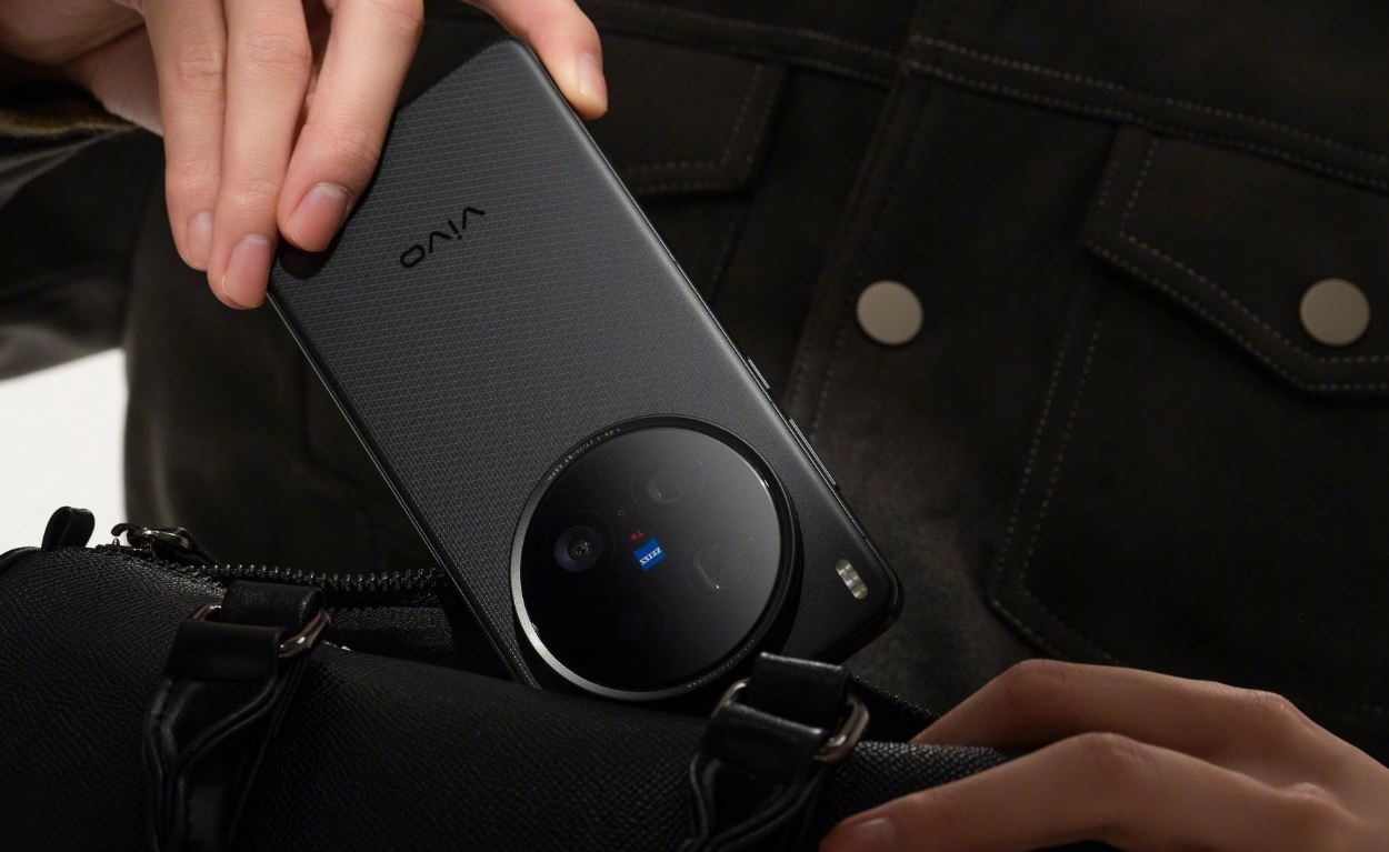 Vivo X200 Ultra có 3 camera sau chất lượng