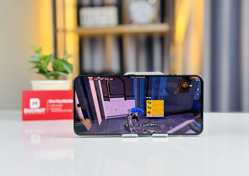 trải nghiệm chiến game PUBG Mobile trên vivo V50 Lite 5G cực mượt