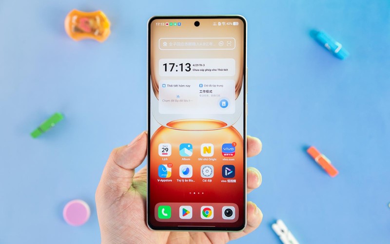 Màn hình AMOLED 4000 nits siêu sáng 