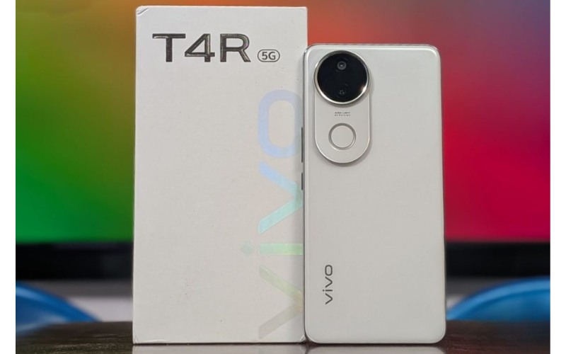 Pin 5700mAh và sạc 44W