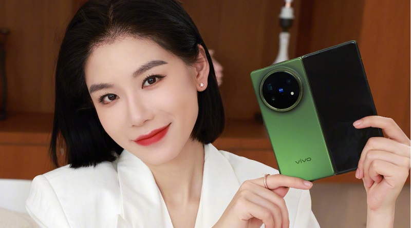 vivo X Fold 5 màu xanh