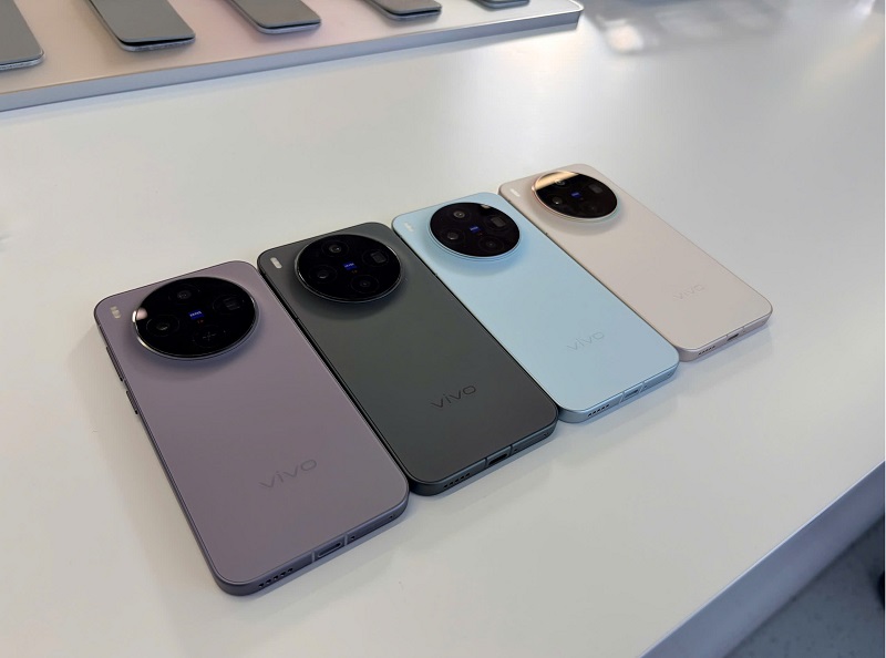 Vivo X300 có mấy màu