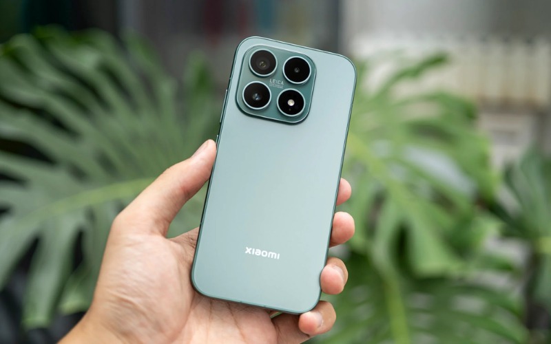 xiaomi 17 512gb có thiết kế gọn nhẹ, dễ dàng cầm nắm