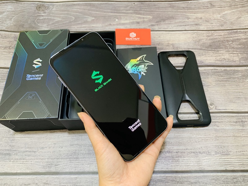 Xiaomi Black Shark 3 Pro màn hình