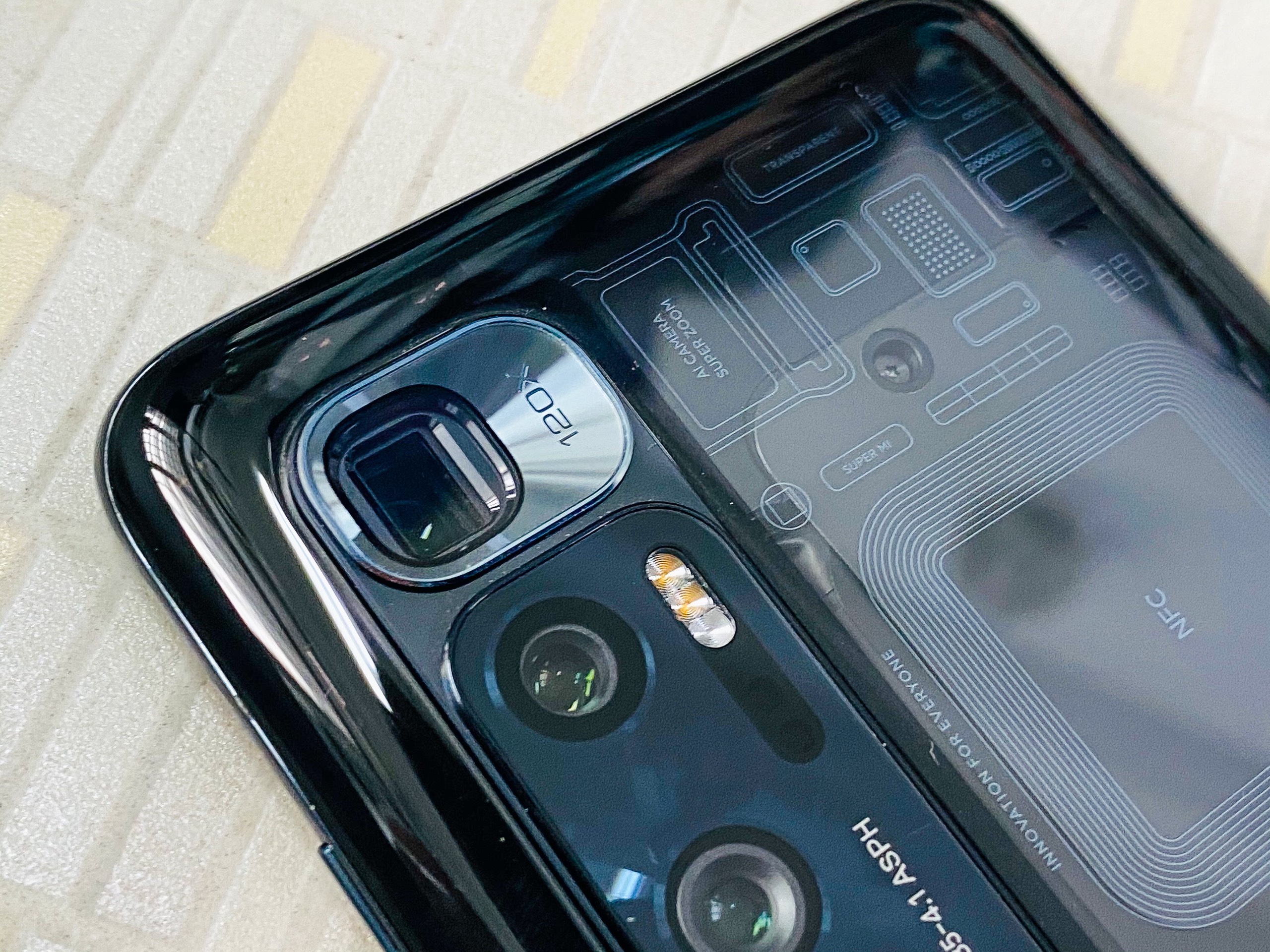 xiaomi mi 10 ultra có thiết kế đẹp