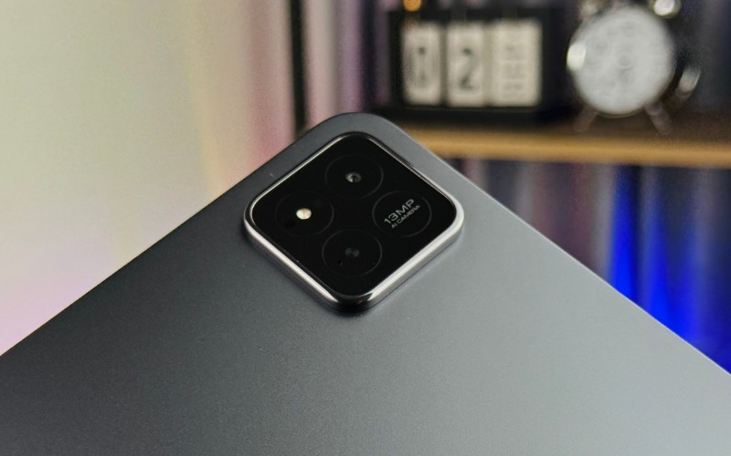 Camera sau 13MP hỗ trợ lấy nét nhanh