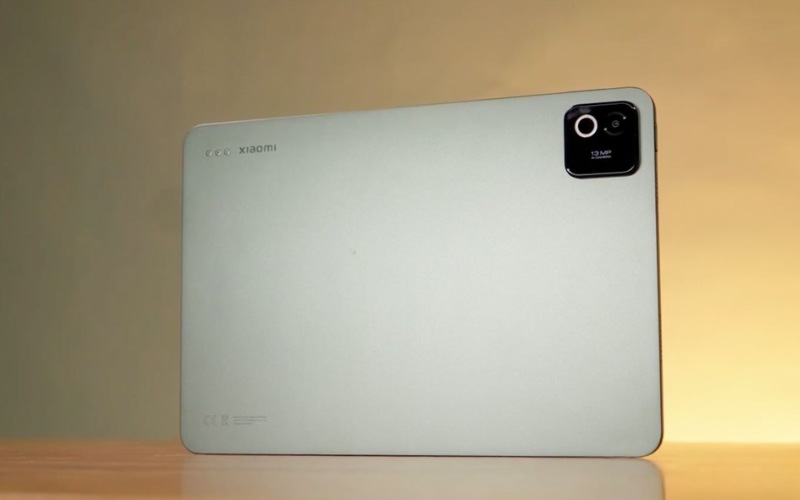 Pin 9200 mAh và sạc 45W