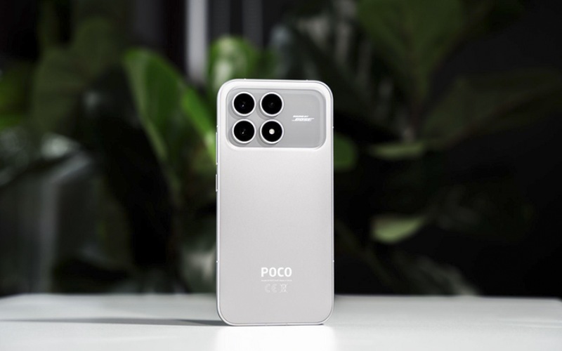 Thiết kế cao cấp với khung nhôm và IP68