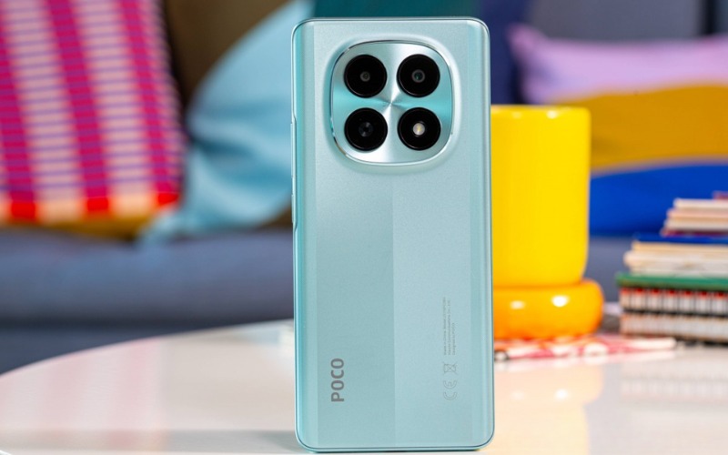 Xiaomi POCO M8 5G ra mắt