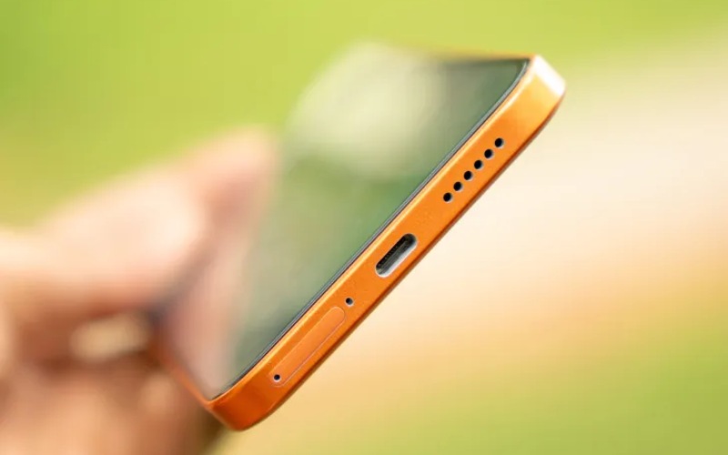 Pin 8000 mAh và sạc nhanh 45W