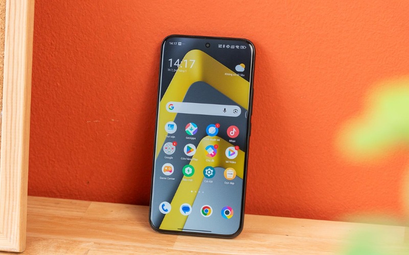 Màn hình 1.5K sáng 3200 nits