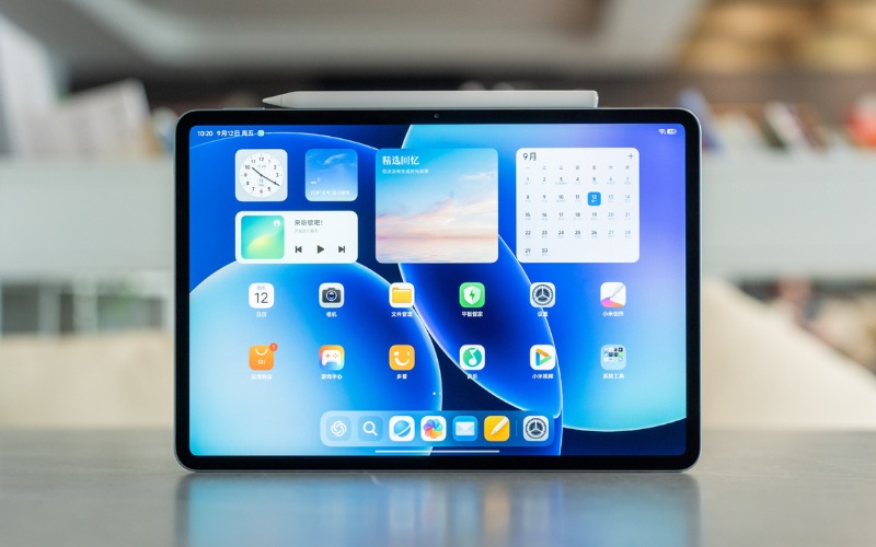 Màn hình IPS LCD 144Hz chuẩn 68 tỷ màu