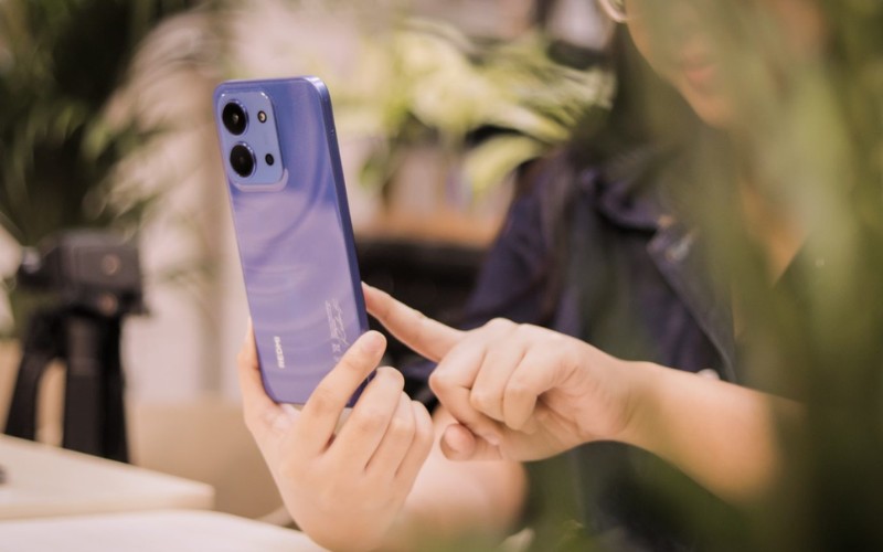 Thiết kế mặt lưng bắt mắt