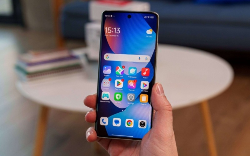 Màn hình AMOLED sáng 3200 nits rực rỡ