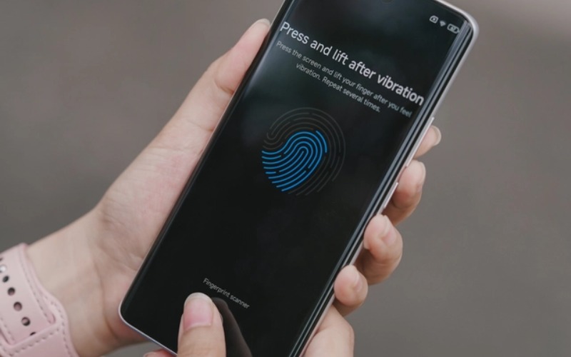 Pin 5520 mAh và sạc 45W