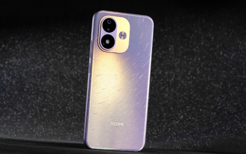 Pin 8000 mAh và sạc ngược 22.5W