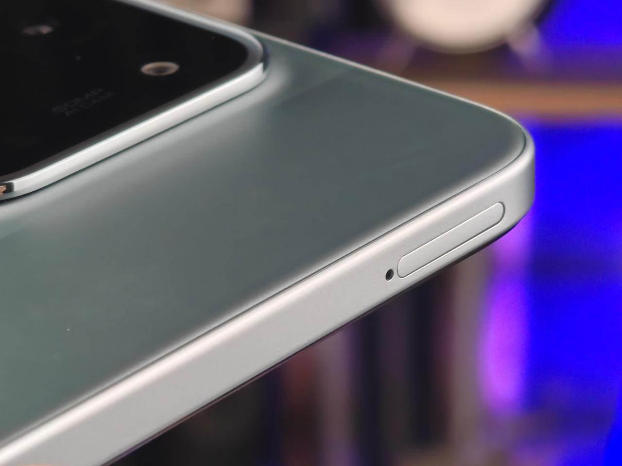 góc cạnh POCO C85 256gb mỏng