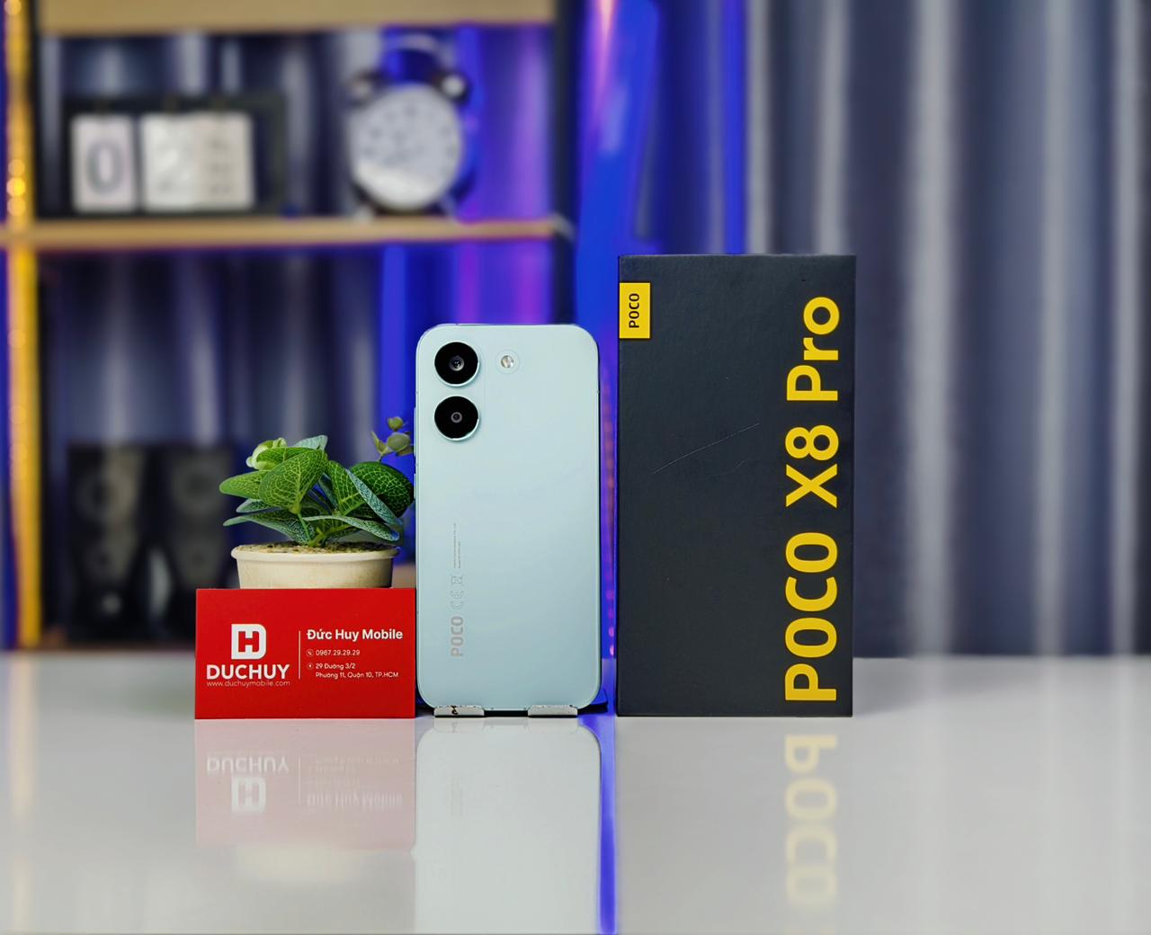 Màn hình AMOLED 68 tỷ màu, tần số 120Hz