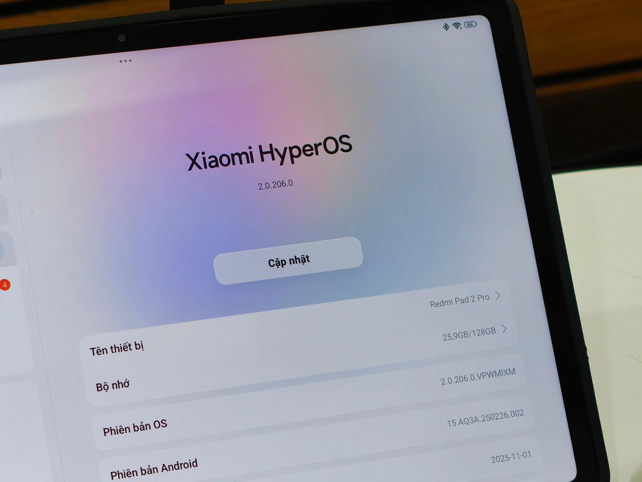 Chip Snapdragon 7s Gen 4 mạnh mẽ, 6GB RAM đa nhiệm ổn